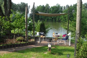 Biergarten & Lounge
