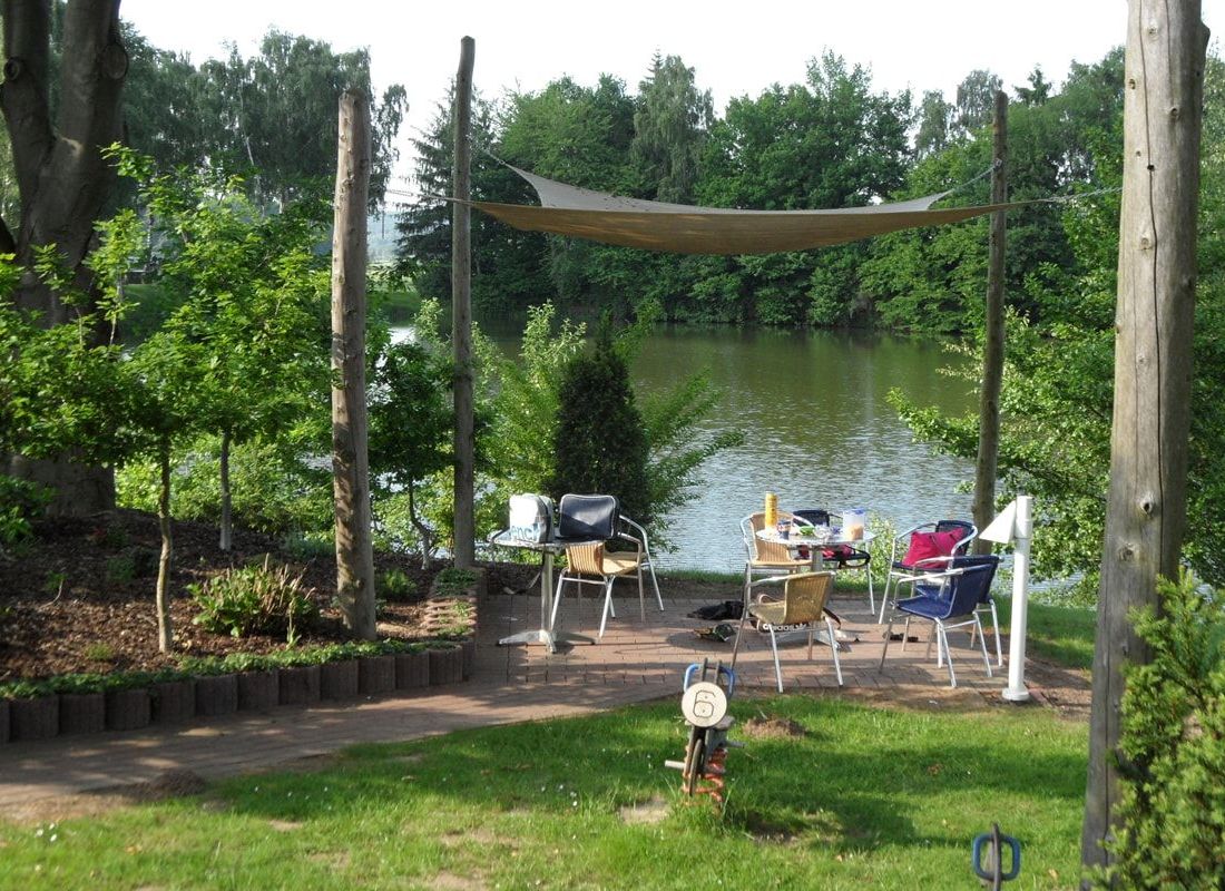 Biergarten & Lounge
